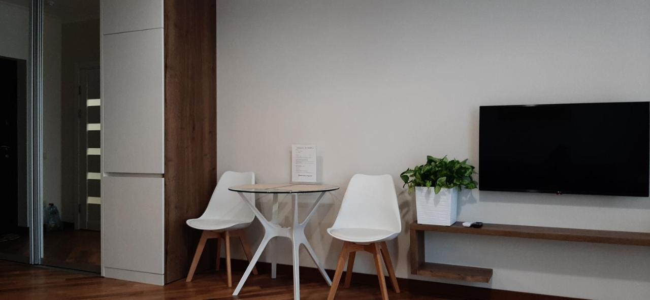 Красивая Квартира С Шикарным Видом У Метро Apartment Kiev Luaran gambar