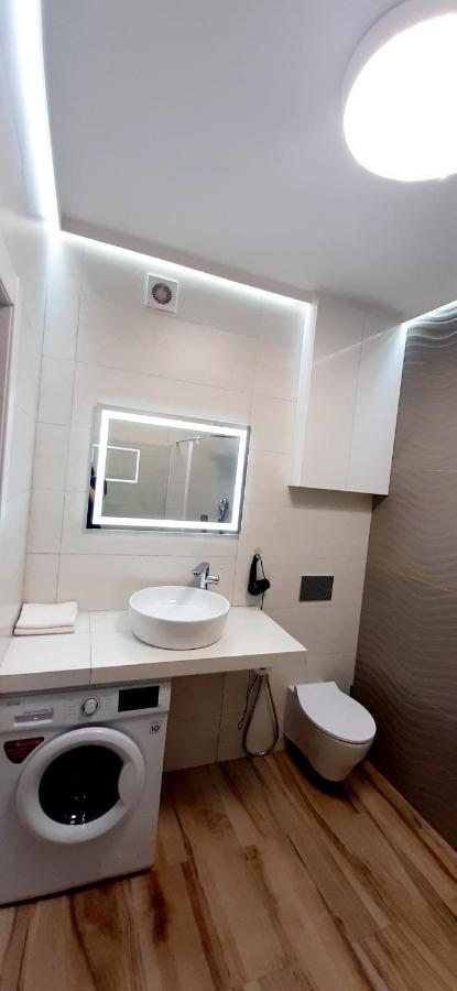 Красивая Квартира С Шикарным Видом У Метро Apartment Kiev Luaran gambar