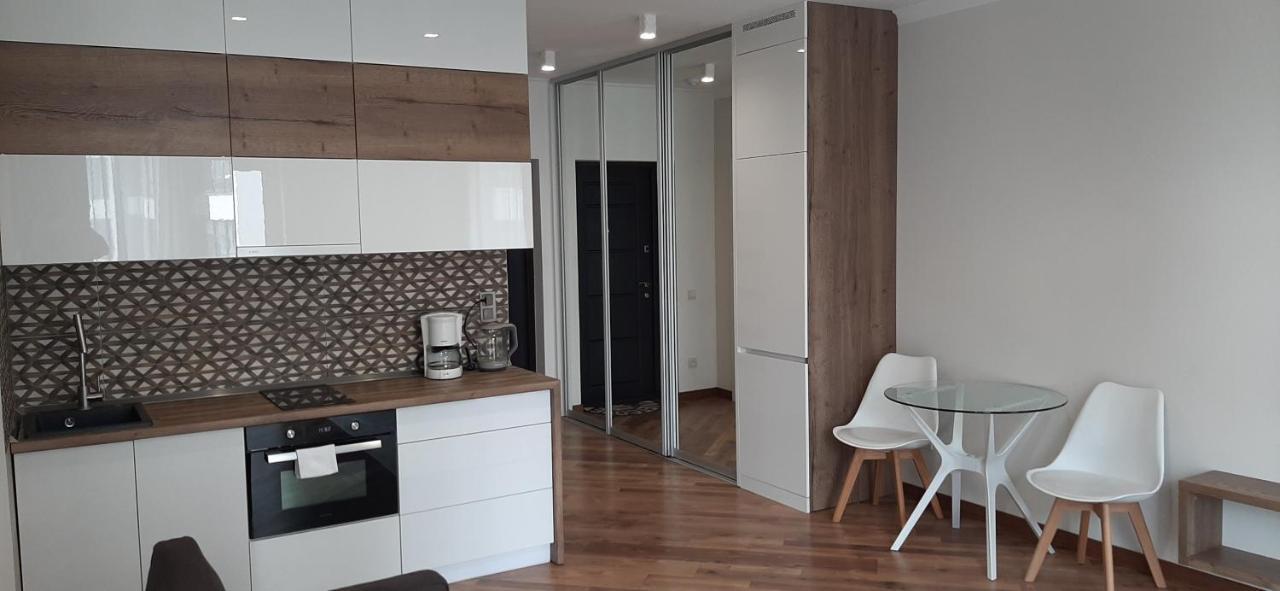 Красивая Квартира С Шикарным Видом У Метро Apartment Kiev Luaran gambar